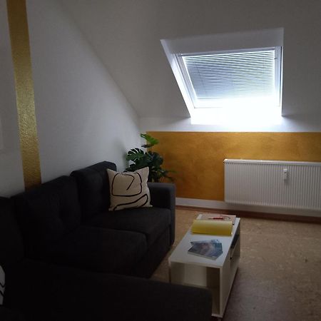 Ferienwohnung Im Roten Haus, Die Therme Ist Fusslaeufig In Wenigen Minuten Erreichbar Бад Емс Екстериор снимка