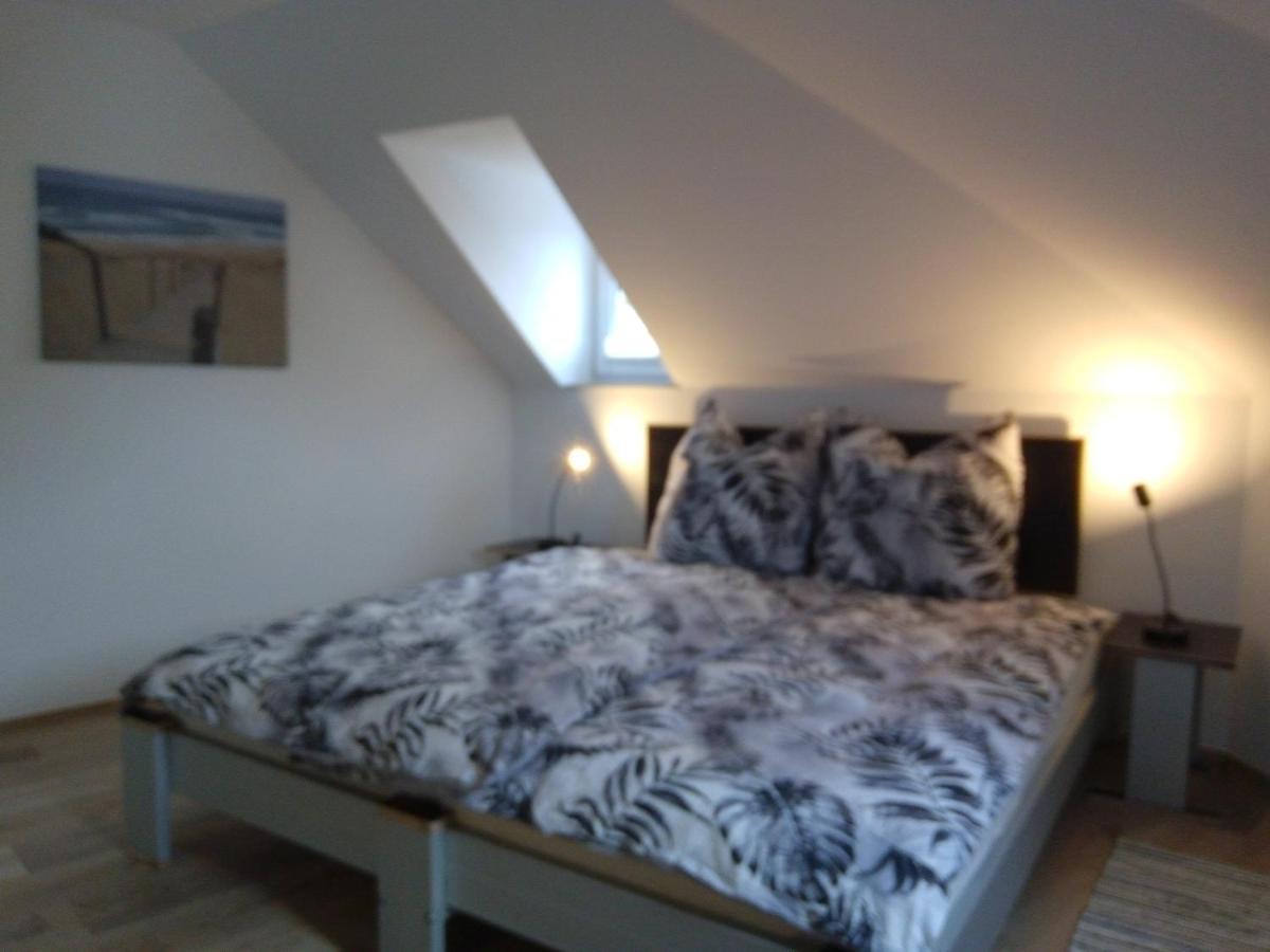 Ferienwohnung Im Roten Haus, Die Therme Ist Fusslaeufig In Wenigen Minuten Erreichbar Бад Емс Екстериор снимка