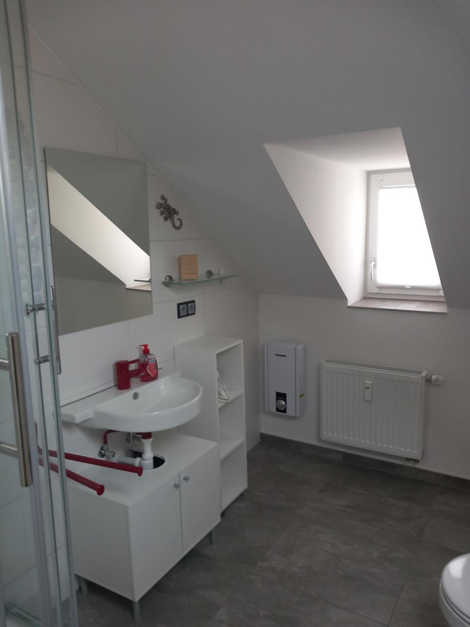 Ferienwohnung Im Roten Haus, Die Therme Ist Fusslaeufig In Wenigen Minuten Erreichbar Бад Емс Екстериор снимка