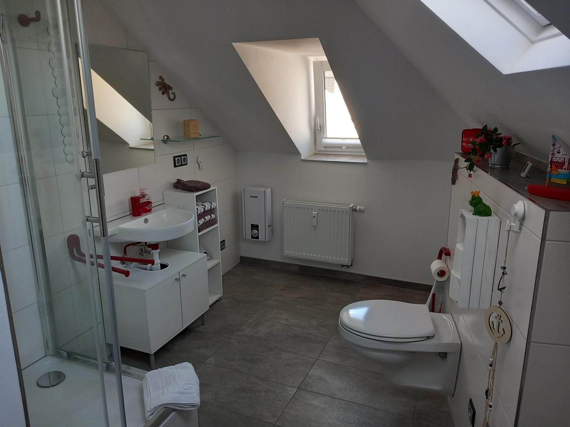Ferienwohnung Im Roten Haus, Die Therme Ist Fusslaeufig In Wenigen Minuten Erreichbar Бад Емс Екстериор снимка